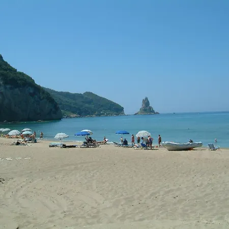 Daire Spiros On Agios Gordios Beach, Corfu, Greece